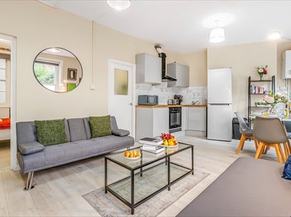 1 Bed Flat, Greencoat Mansions, SW1P