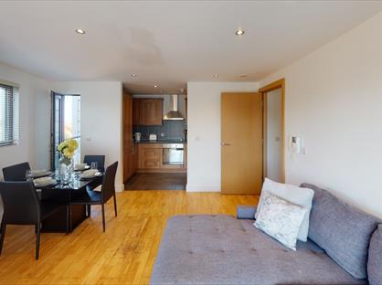2 Bed Flat, Marlborough Street, L3