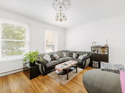 1 Bed Flat, Churchfield Road, W3