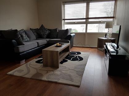 3 Bed Terraced House, Glenbervie Road, FK3