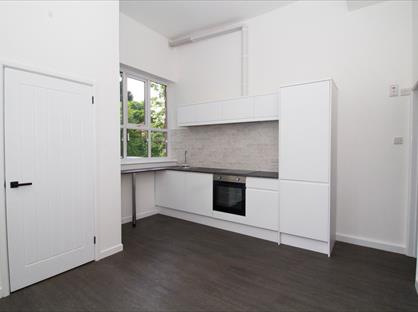 1 Bed Flat, St. Helens Wharf, OX14