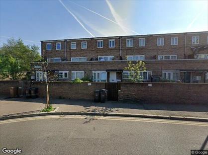 3 Bed Terraced House, Willington Court, E5