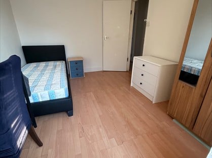 Room in a Shared House, Gordon Road, IG11