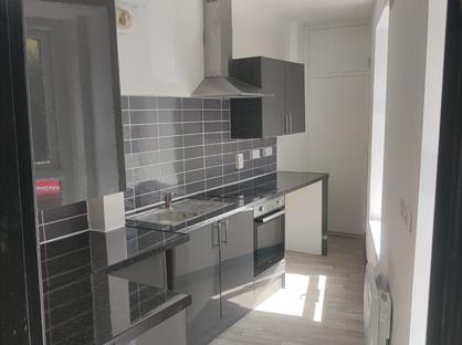 2 Bed Flat, Schofield Street, BB4