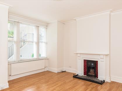 2 Bed Flat, Wandsworth Bridge Road, SW6