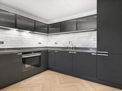1 Bed Flat, Sun Street, EC2A