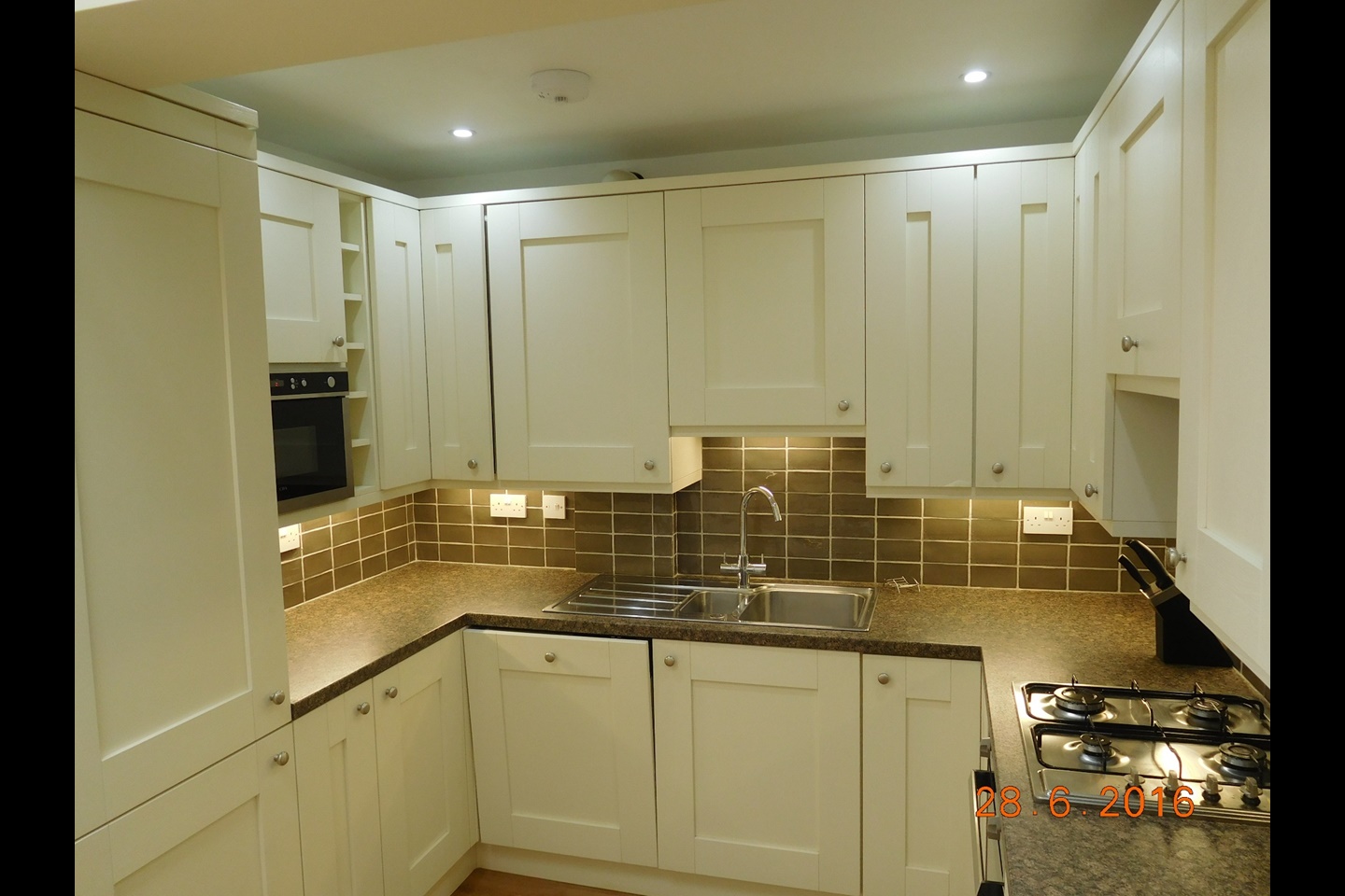 2 Bed Terraced House, Ferry Path, CB4 photo 5