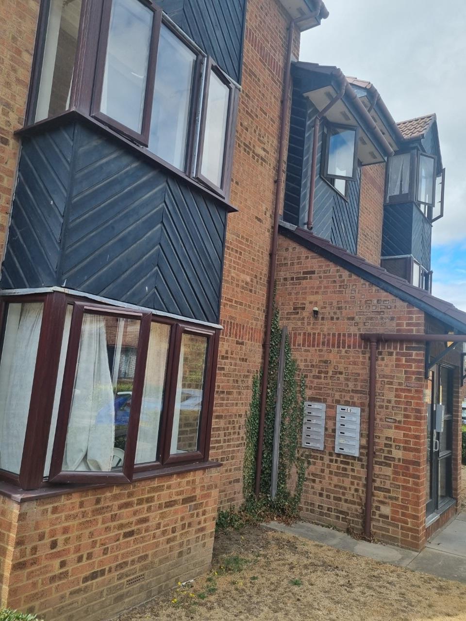 West Drayton Studio Flat, Hawthorne Crescent, UB7 To Rent Now for £1,000.00 p/m