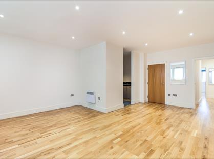 2 Bed Flat, Royal Oak Yard, SE1