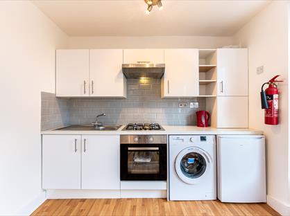 1 Bed Flat, Great Western Road, W9