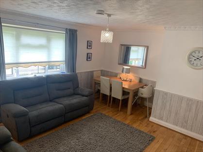 2 Bed Flat, Dagenham, RM6