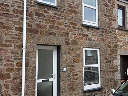 2 Bed Terraced House, Bellevue, TR15