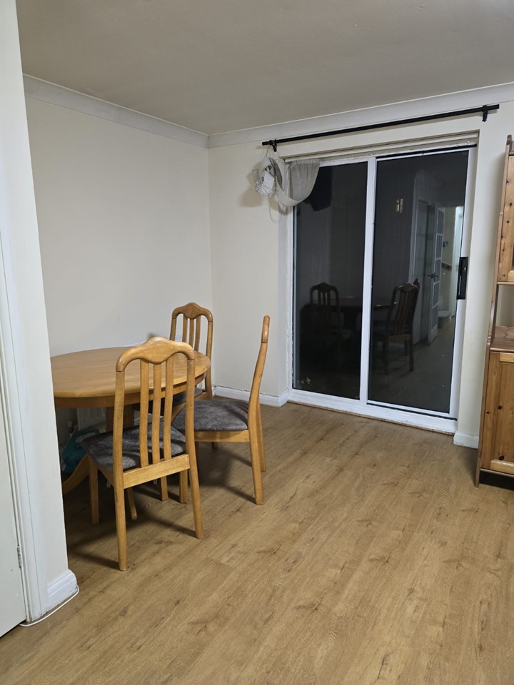 Feltham 3 Bed SemiDetached House, Westmacott Drive, TW14 To Rent