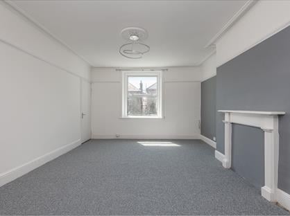 2 Bed Flat, Sandringham Court - Rent To Buy, CT10