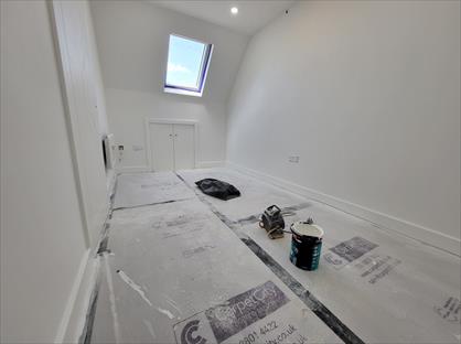 2 Bed Flat, Whyteleafe Business Village, CR3