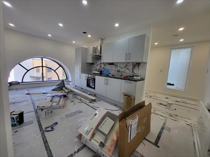 2 Bed Flat, Whyteleafe Business Village, CR3