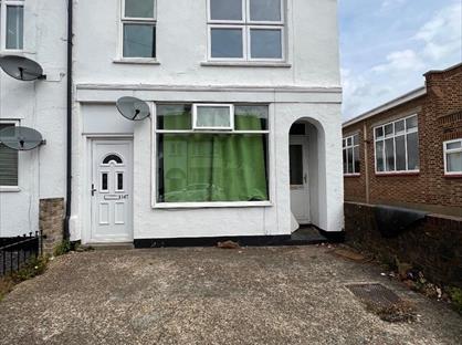 1 Bed Flat, Glendale Gardens, SS9