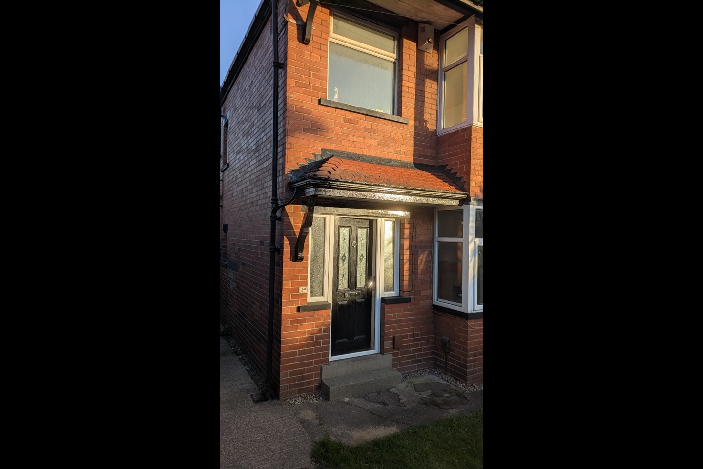 3 Bed Semi-Detached House, Lynwood Crescent, LS12, N1 7GU