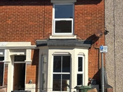 2 bed flat/apartment for rent in 2 Bed Flat, Percy Road, PO4