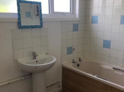 3 Bed Terraced House, Shepherds Row, WA7