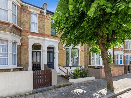 1 Bed Flat, Sach Road, E5