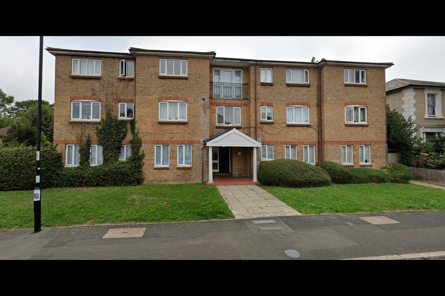 2 Bed Flat, Billsley Court, SE25