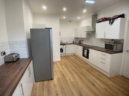 Room in a Shared House, North Road, WA10