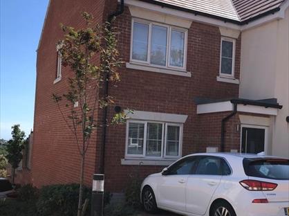 3 Bed Semi-Detached House, Little Acres Way, TN35