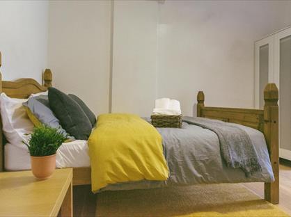 Room in a Shared House, Villiers Road Willesden, NW2