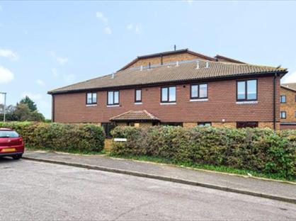 1 Bed Flat, Kingfisher Drive, GU4