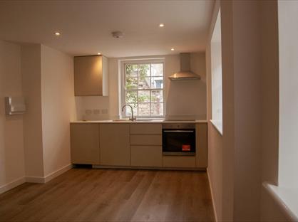 1 Bed Flat, Long Street, GL12