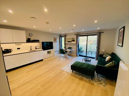 2 Bed Flat, Western Esplanade, SS1