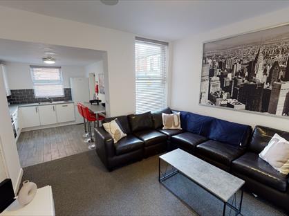 Room in a Shared House, Molyneux Road, L6