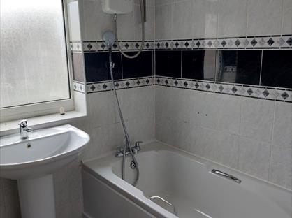 3 Bed Semi-Detached House, Cardinal Close, KT4