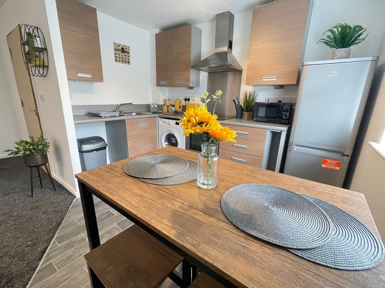 2 Bed Flat, Heatherton Village, DE23 photo 5