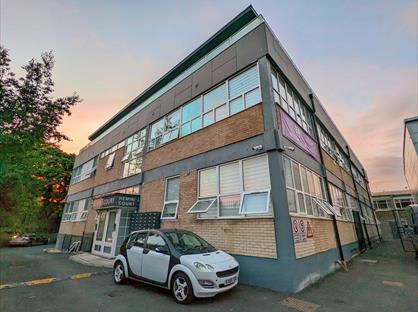 1 Bed Flat, Hemini Court, WD6