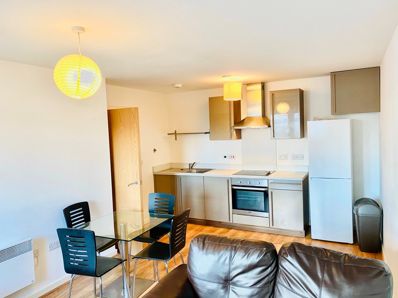 2 Bed Flat, Bengal Street, M4 photo 5