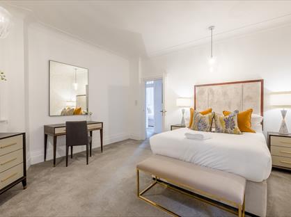 2 Bed Flat, Strathmore Court, NW8