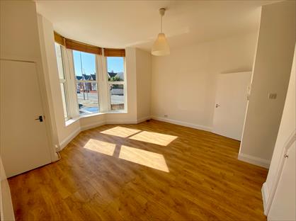 1 Bed Flat, Courtenay Road, L22