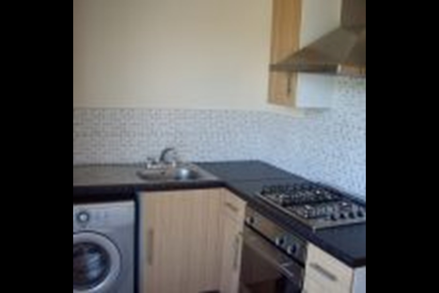 1 Bed Flat, The Malthouse, RG1 photo 2