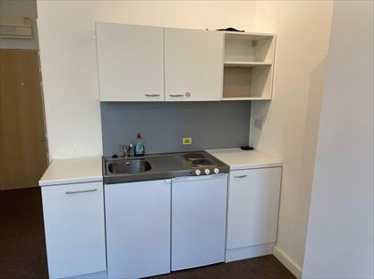 Studio Flat, Washington Parade, L20