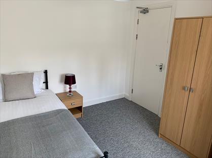 Room in a Shared House, Room 13 8 Canal Road, S80