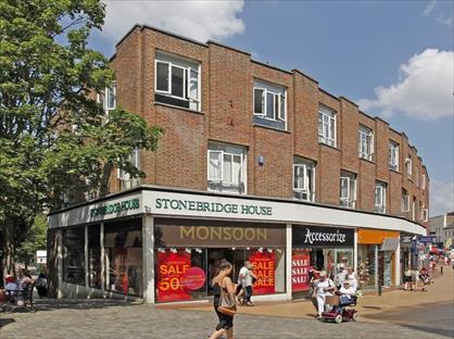 1 Bed Flat, Stonebridge Walk, CM1