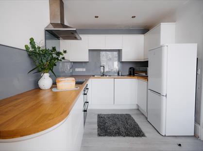 3 Bed Flat, Bank Street, TR7