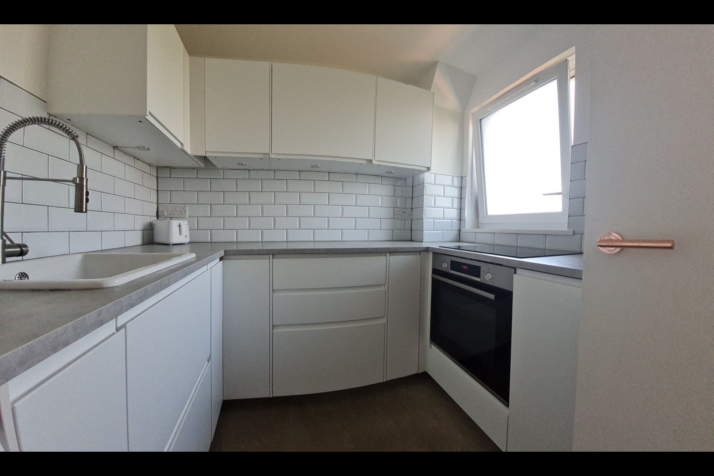1 Bed Flat, Millender Walk, SE16 photo 4