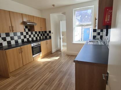 4 Bed Terraced House, Arboretum Avenue, LN2
