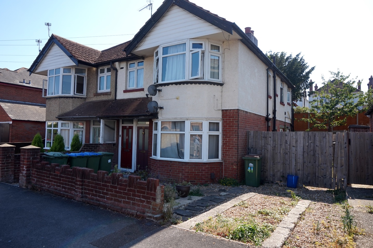 Southampton 1 Bed Flat, Dawlish Avenue, SO15 To Rent Now for £925.