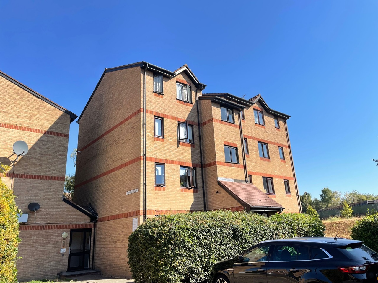 Studio Flat, Heywood House, SE14