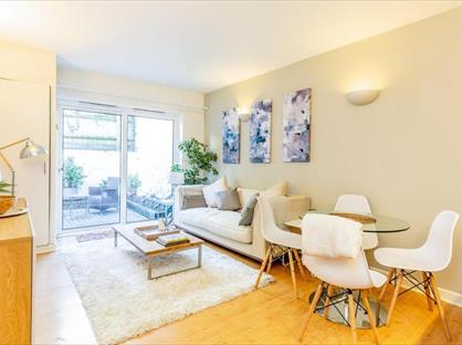 2 Bed Terraced House, Gloucester Street, BS8
