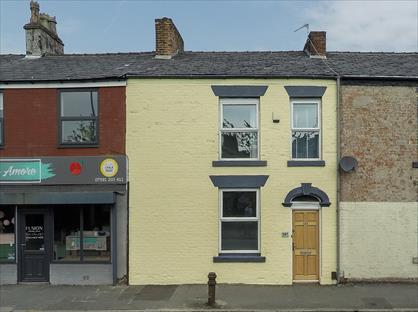 3 Bed Terraced House, Oldham Road, M24